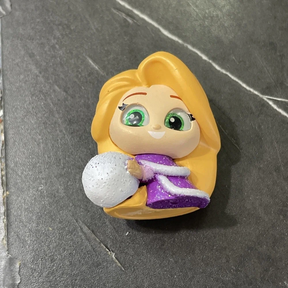 Disney Doorables Series 12 Pixel Perfect Princess Rapunzel RARE